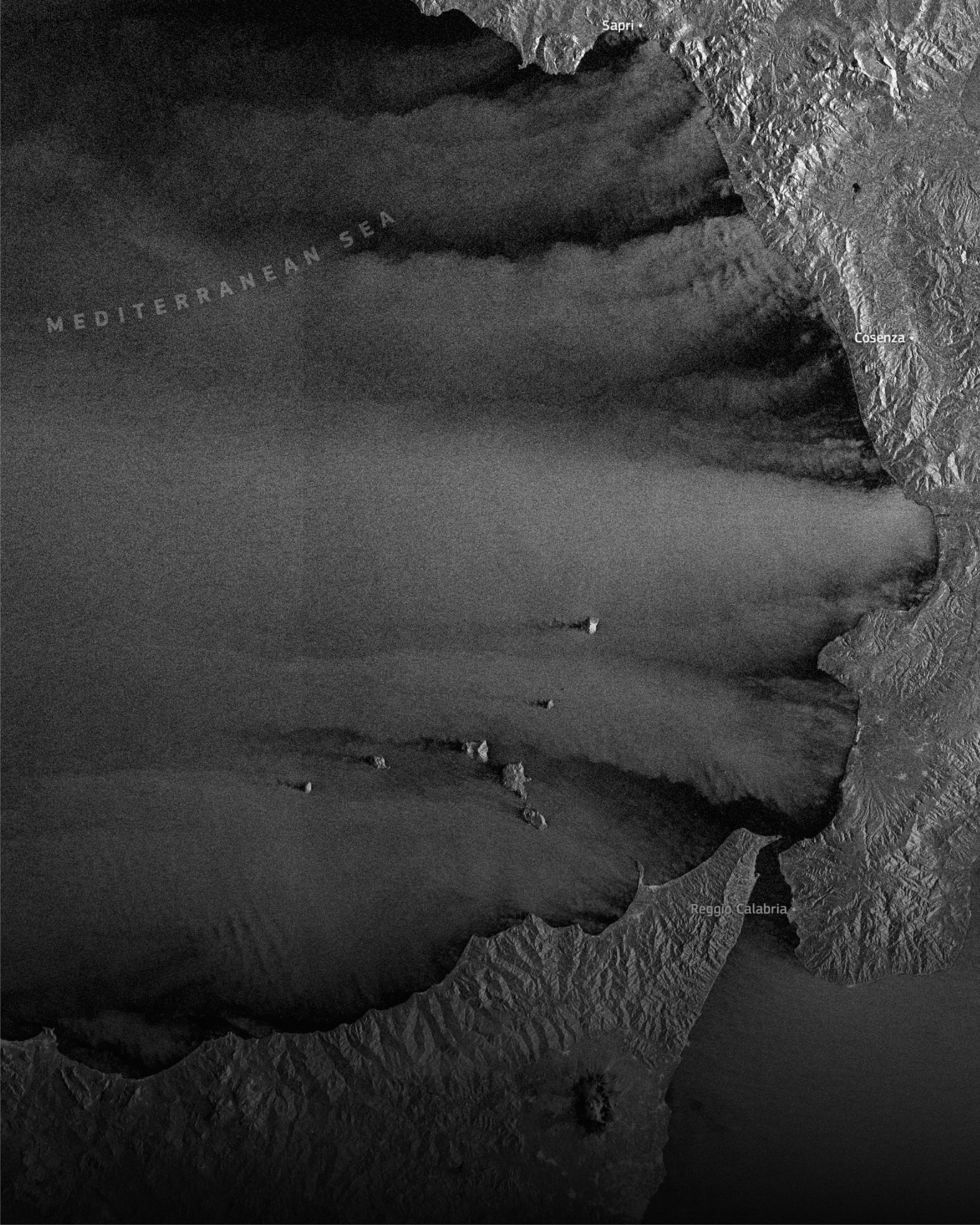 S.O.S. – Sud Occhi Spenti (o il volto stanco del meridione)